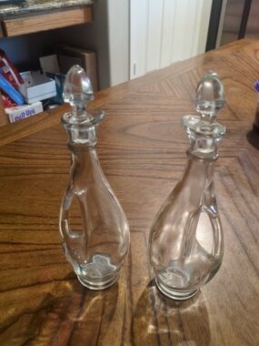 Vintage Clear Glass Oil & Vinegar Cruet Set with Stoppers